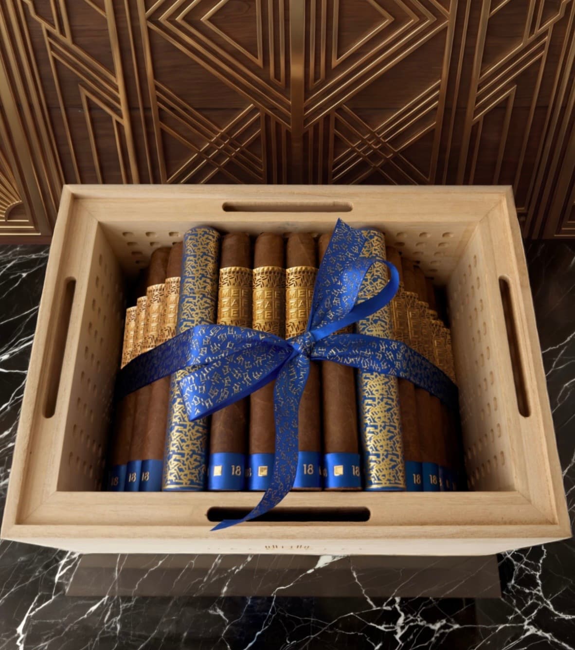 Meerapfel Project 18 (6x50) Cigar Box (99ct) cigar by Meerapfel